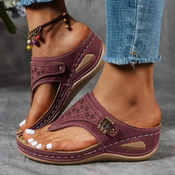 Sandales confortables femme à talon compensé