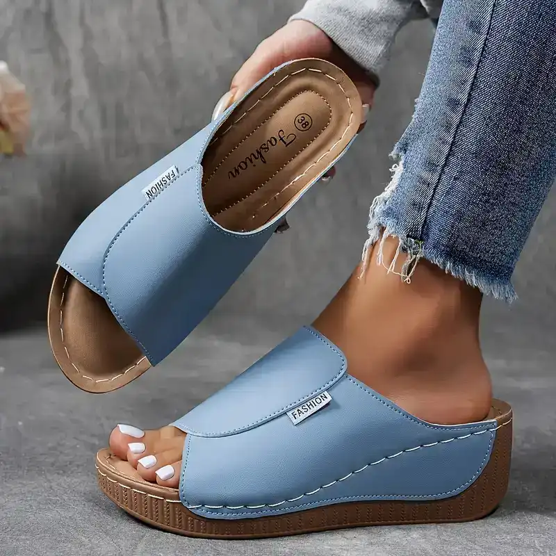 Sandales femme à enfiler compensées