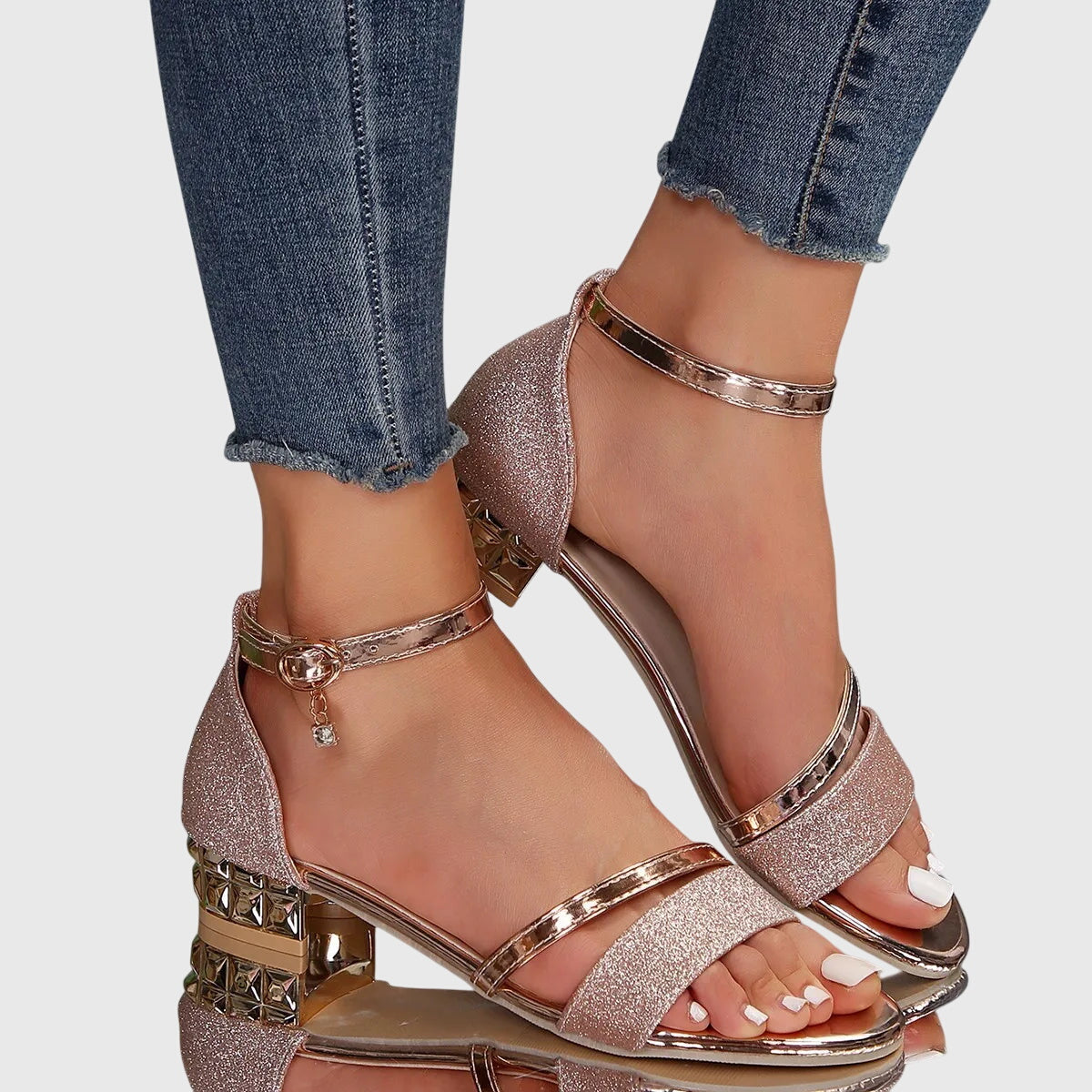 Sandales orthopédiques à fermeture réglable et design ergonomique, cuir noir, talon 5 cm