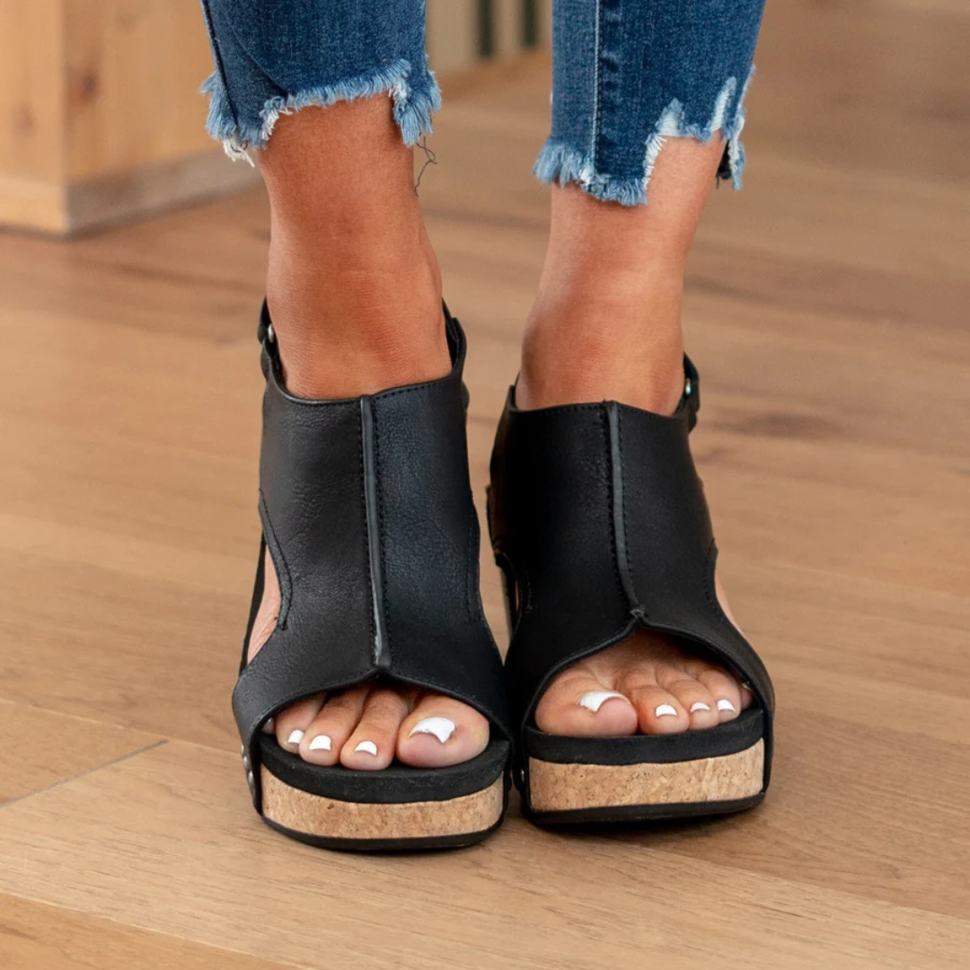 Sandales orthopédiques femme à talon compensé avec clous