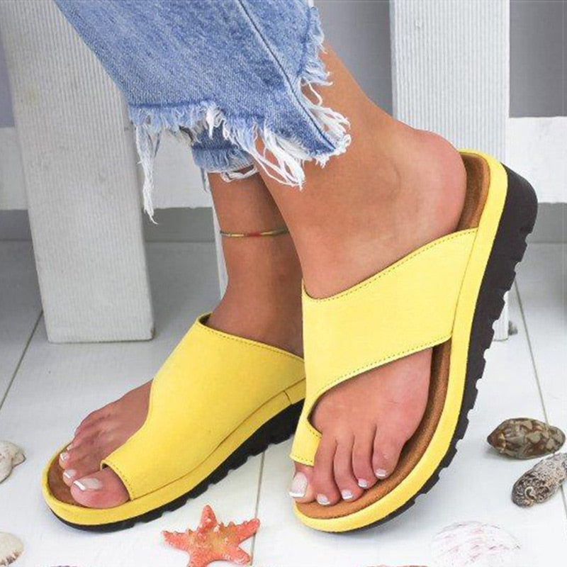 Sandales orthopédiques femme avec correction de l'hallux valgus, confortables et anatomiques, en matières respirantes avec lanières ajustables