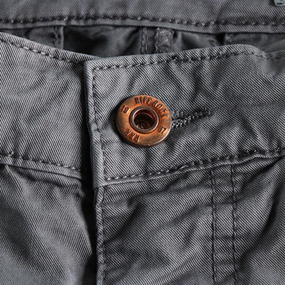 Short homme en tissu léger d'été avec poches et fermeture à bouton