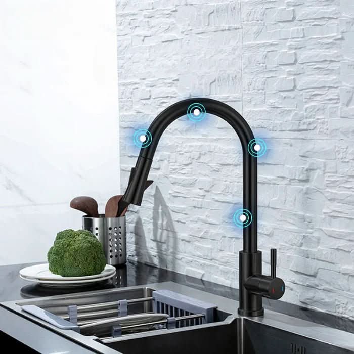SILQUA – Smart Sensor Kitchen Faucet with Pull-Out Spout