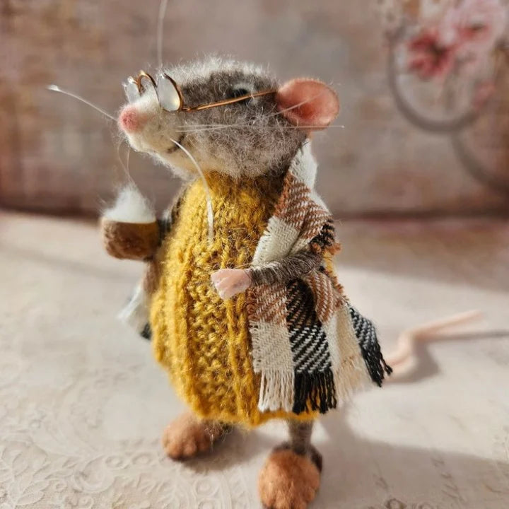 Souris feutrée à l'aiguille, faite à la main