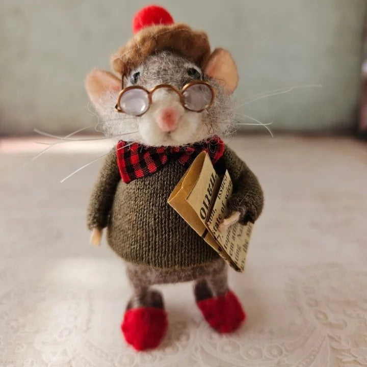 Souris feutrée à l'aiguille, faite à la main