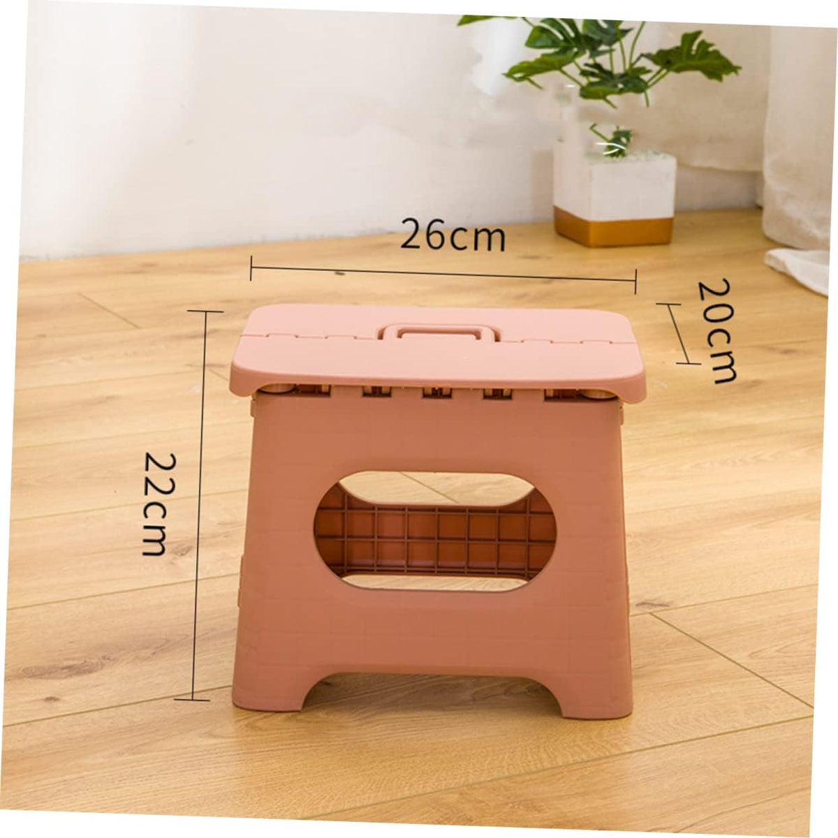 Tabouret pliant portable pour accès sécurisé en usage quotidien
