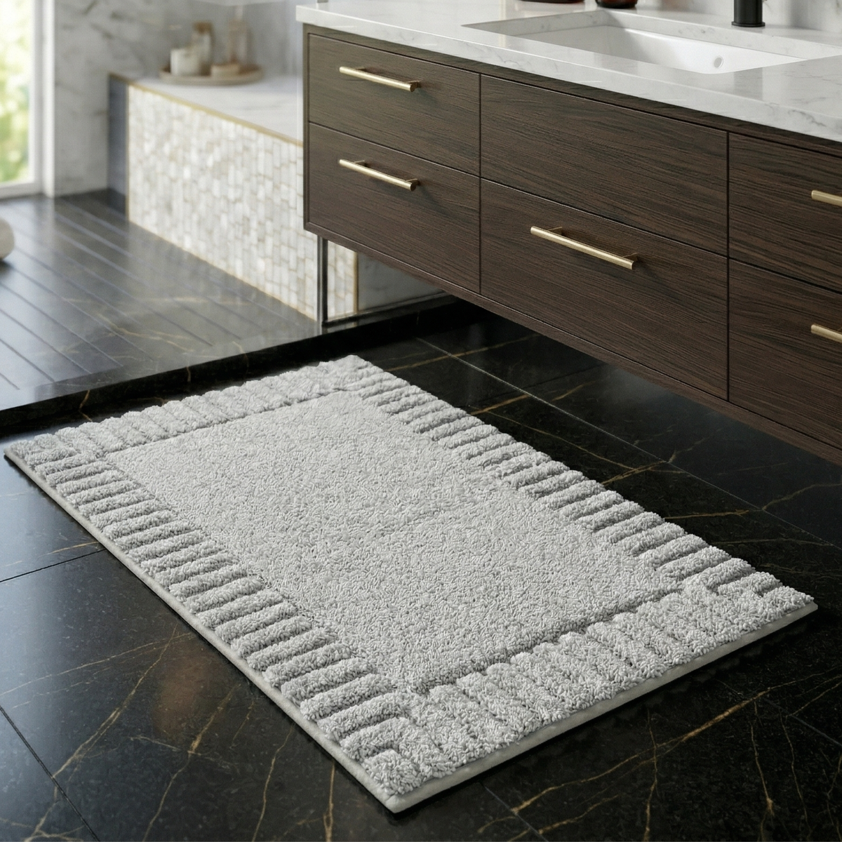 Tapis de bain minimaliste à rayures, antidérapant et à séchage rapide