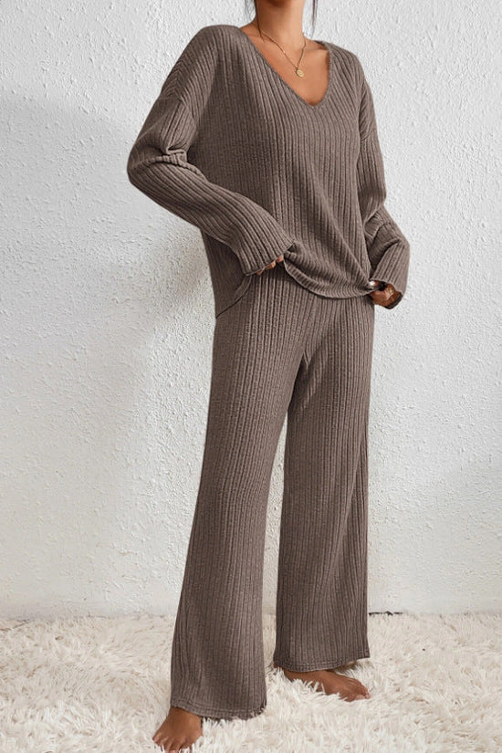 Tenue d'intérieur côtelée pour femme – texture douce et ensemble deux pièces