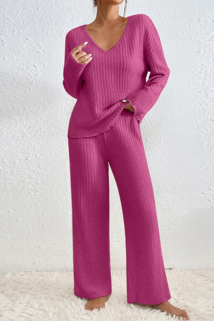 Tenue d'intérieur côtelée pour femme – texture douce et ensemble deux pièces