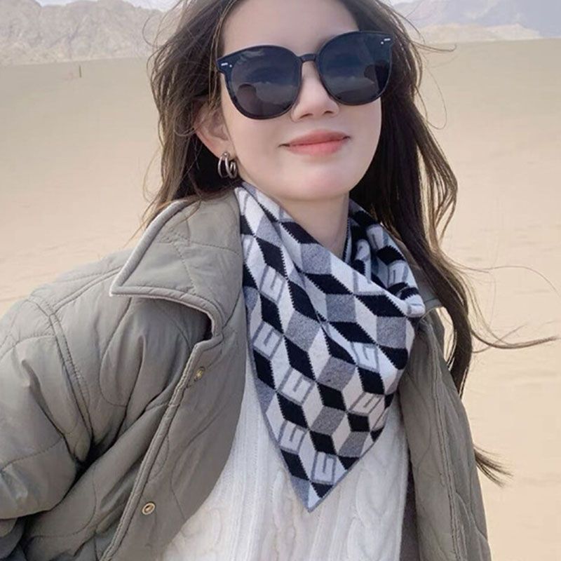 Triangle Scarf