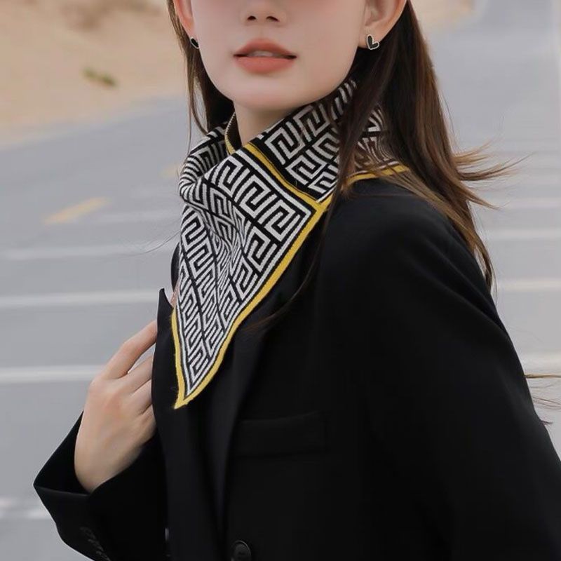 Triangle Scarf