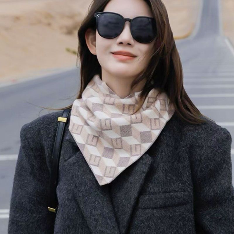 Triangle Scarf