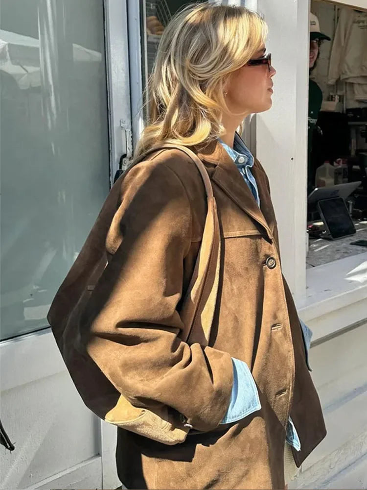 Veste classique pour femme avec boutons, col et manches longues