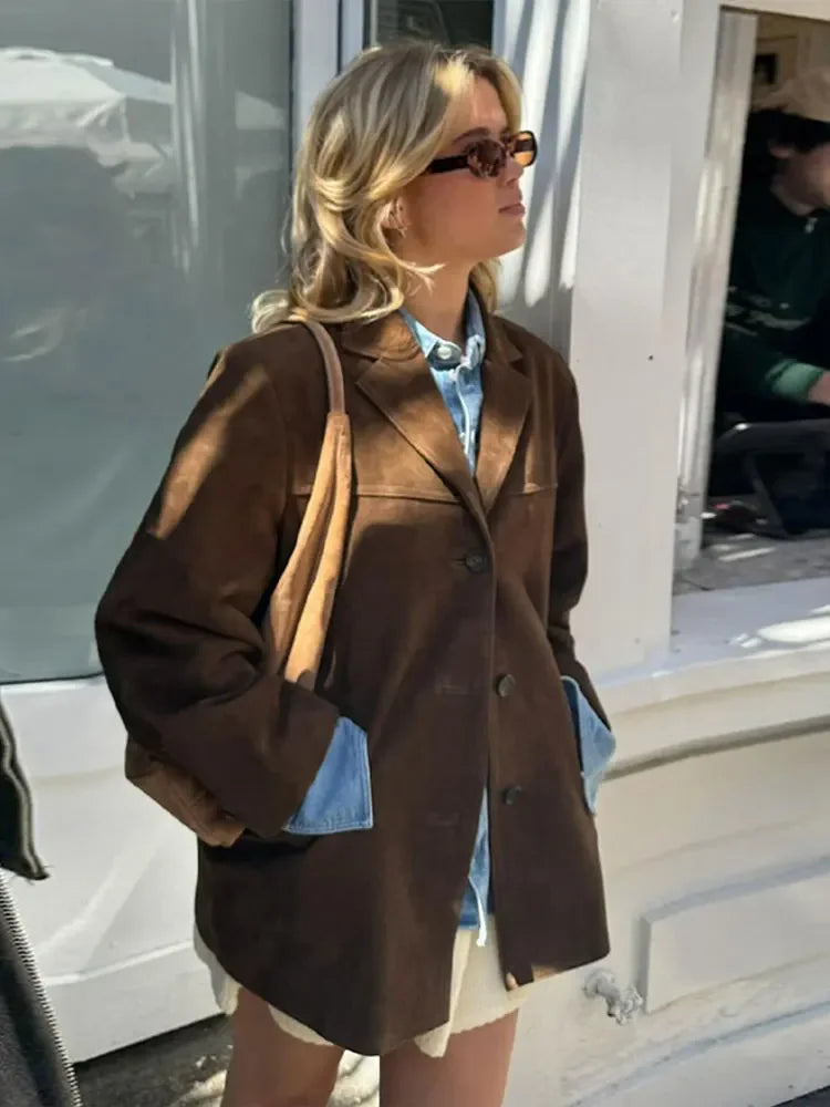 Veste classique pour femme avec boutons, col et manches longues