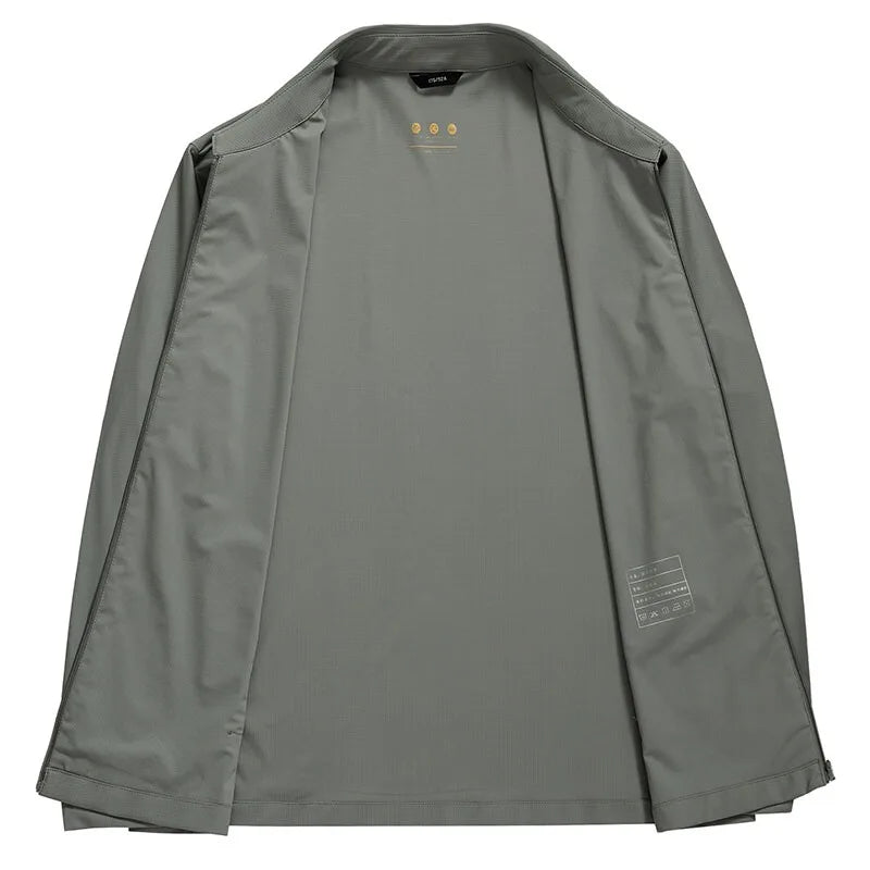 Veste technique légère et imperméable pour homme