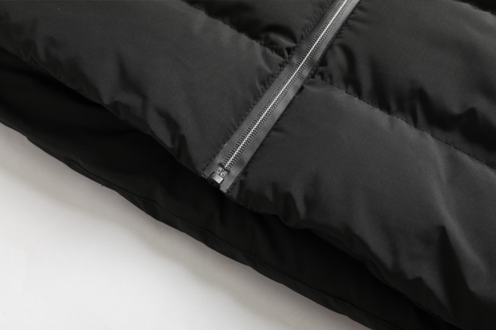 VitalWarm | Experience comfortable warmth, wherever and whenever you want, with this heated jacket