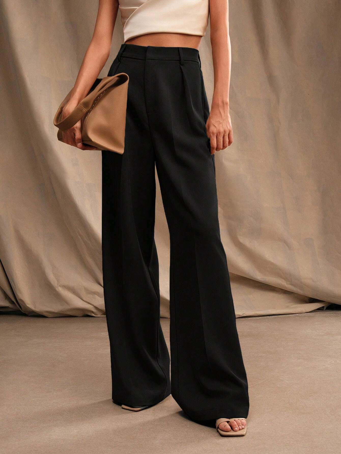 Women's Wide-Leg Trousers with High-Waist Pleats for a Professional Look
